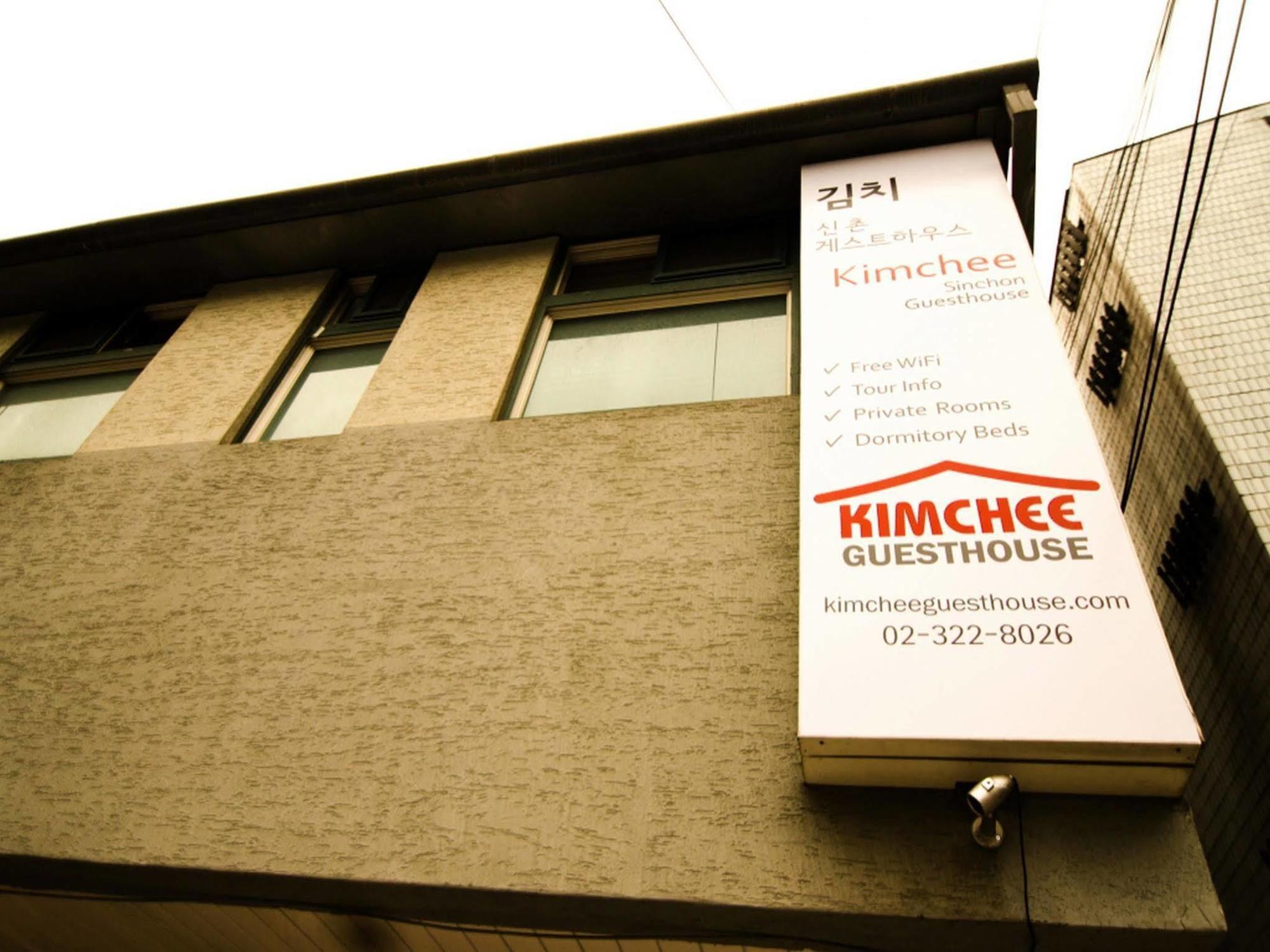 Kimchee Sinchon Guesthouse โซล ภายนอก รูปภาพ